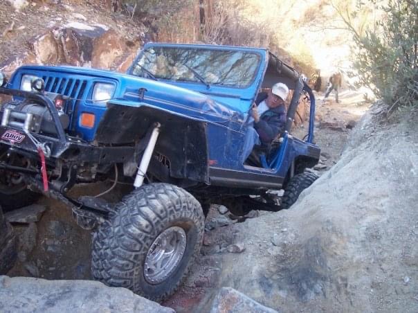 YJ rock crawling